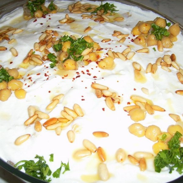 فتة حمص باللبن